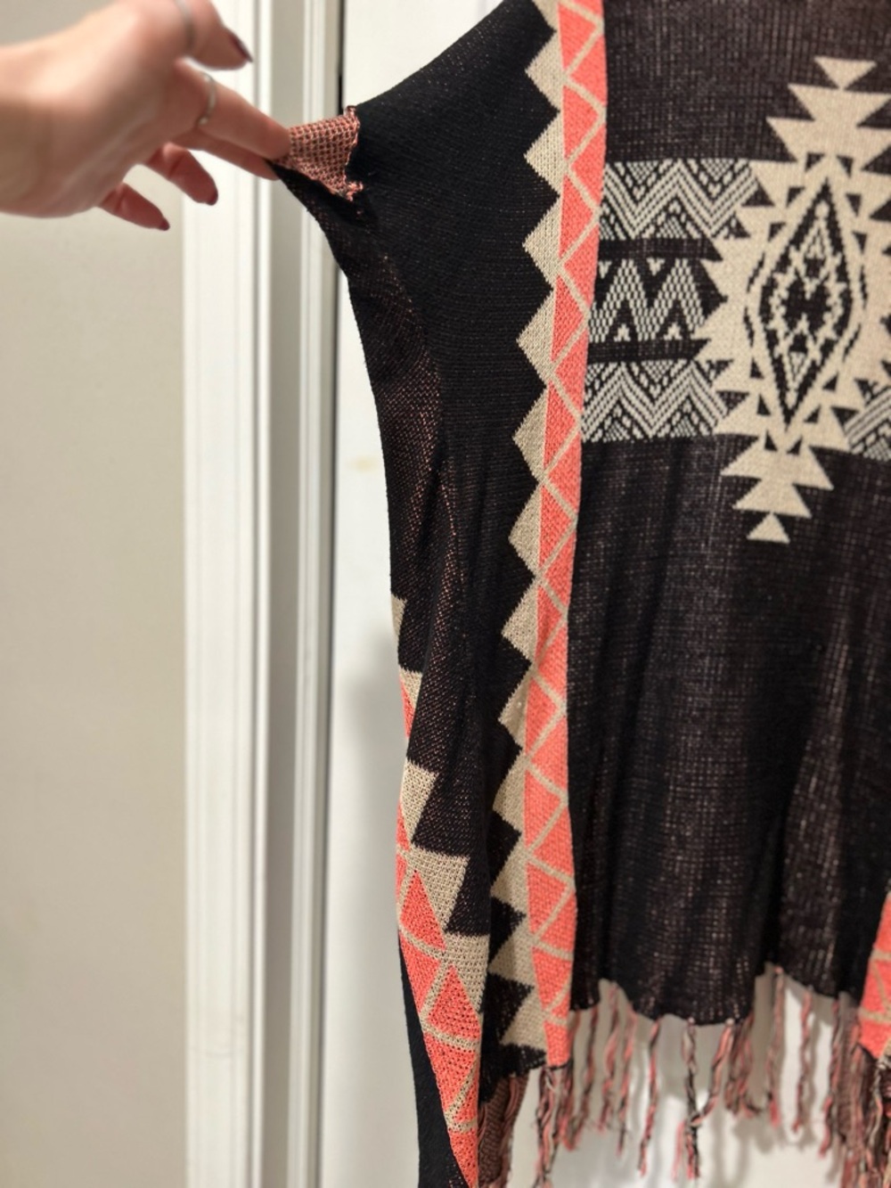 Mine Boho Aztec Fringe Sweater Cardigan Kimono in Black and Coral - Picture 9 of 15
